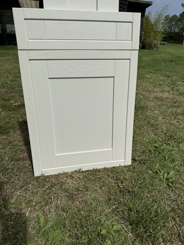 Ivory grained frame style - in,
